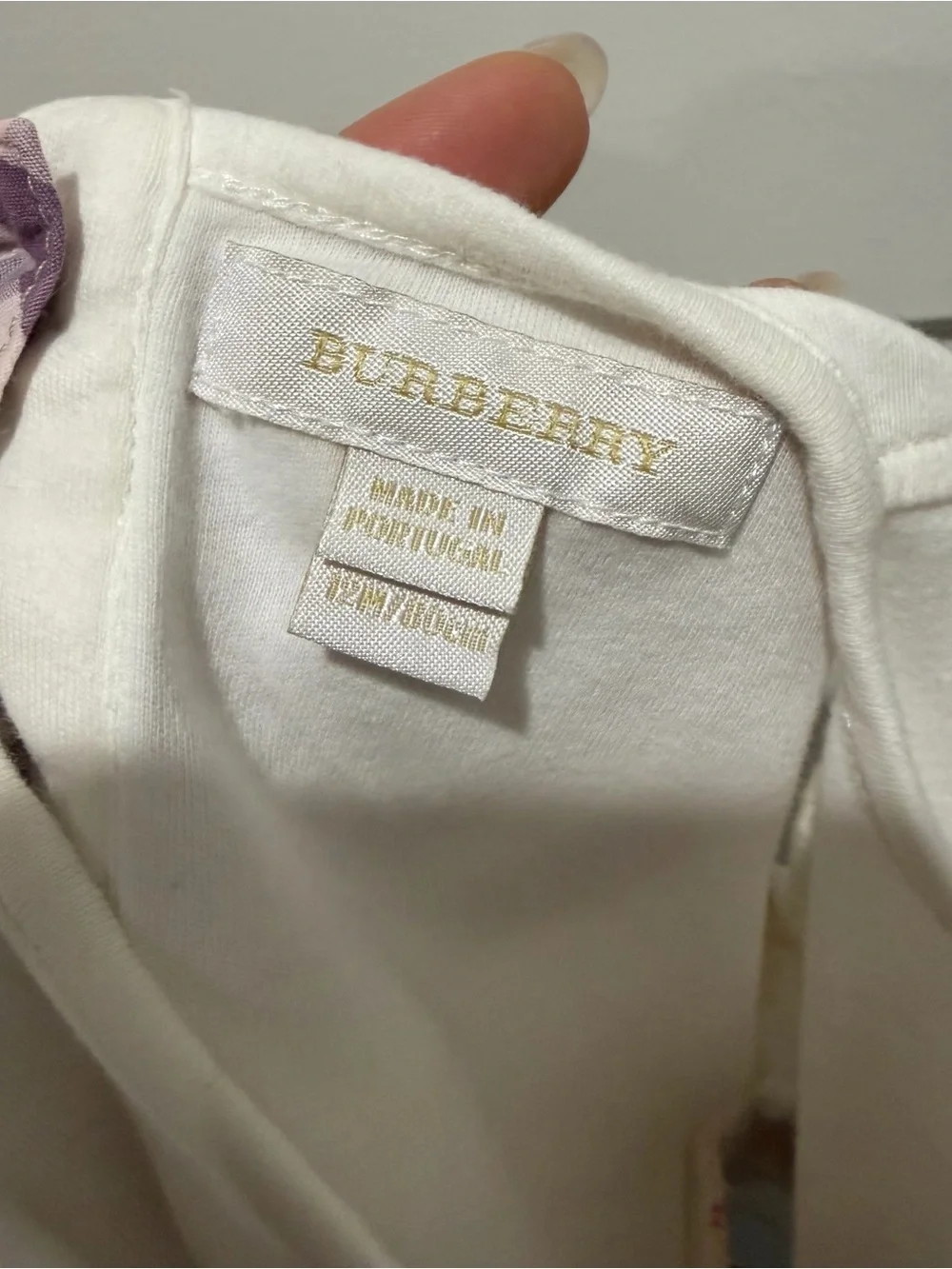 Burberry soft white